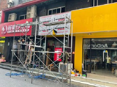 腾冲制作广告招牌如何避免它发黄？